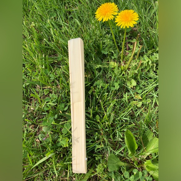 5 Ivory Silk Fans for Wedding Favors - Picture 8 of 10